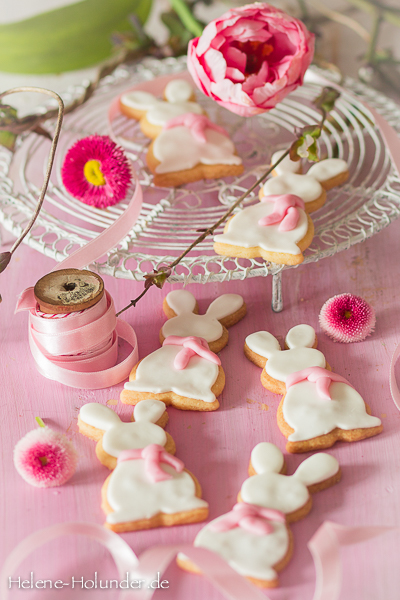 Osterhaenkekse mit Fondant, vegan, Helene Holunder